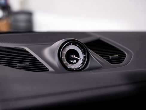 Used 2024 Porsche Cayenne S image 13