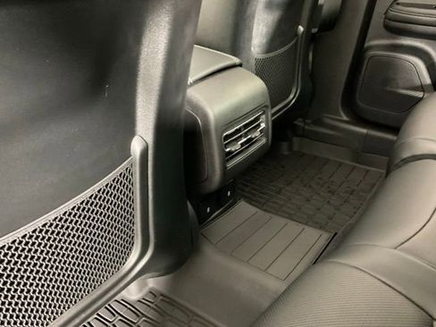 Used 2025 Lincoln Corsair Reserve image 18