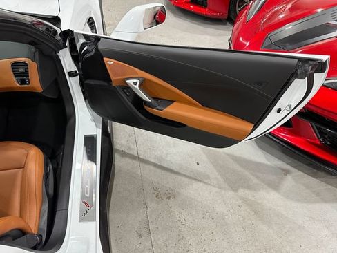 Used 2016 Chevrolet Corvette Z06 w/ 3LZ Preferred Equipment Group RWD image 16