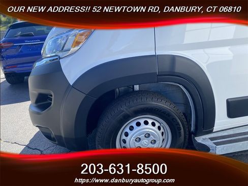 Used 2025 RAM ProMaster 2500 w/ U-Haul Equipment Group FWD image 3