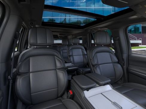 New 2025 Lincoln Navigator L Reserve w/ Jet Appearance Package AWD/4WD image 10