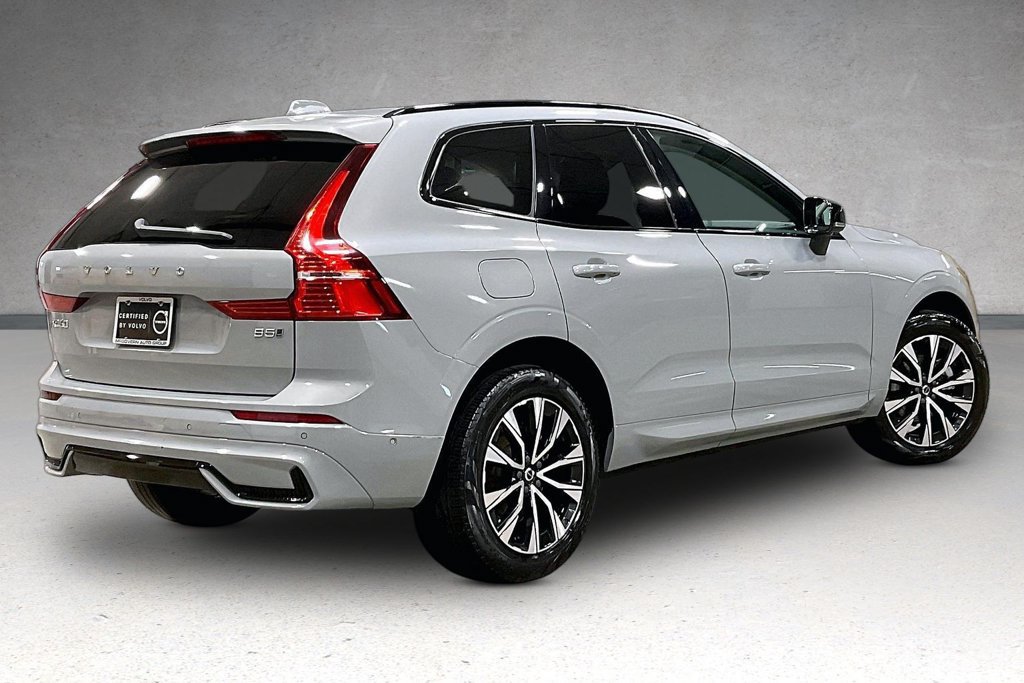 Certified 2024 Volvo XC60 B5 Plus w/ Climate Package AWD/4WD image 7