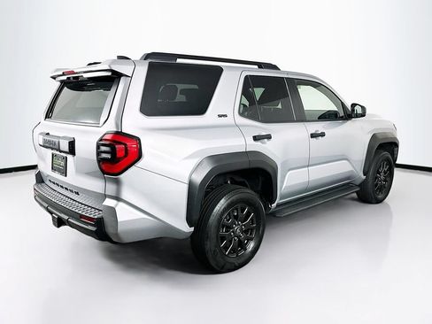Used 2025 Toyota 4Runner SR5 AWD/4WD image 8