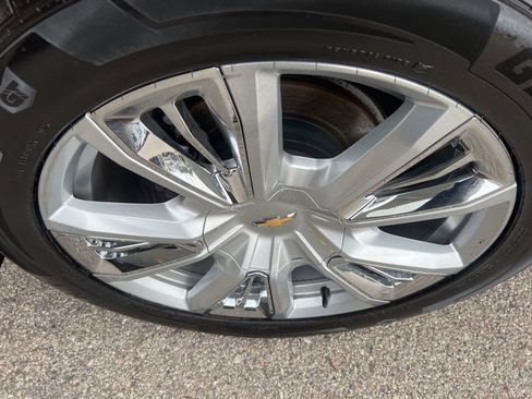 Used 2021 Chevrolet Suburban High Country AWD/4WD image 42