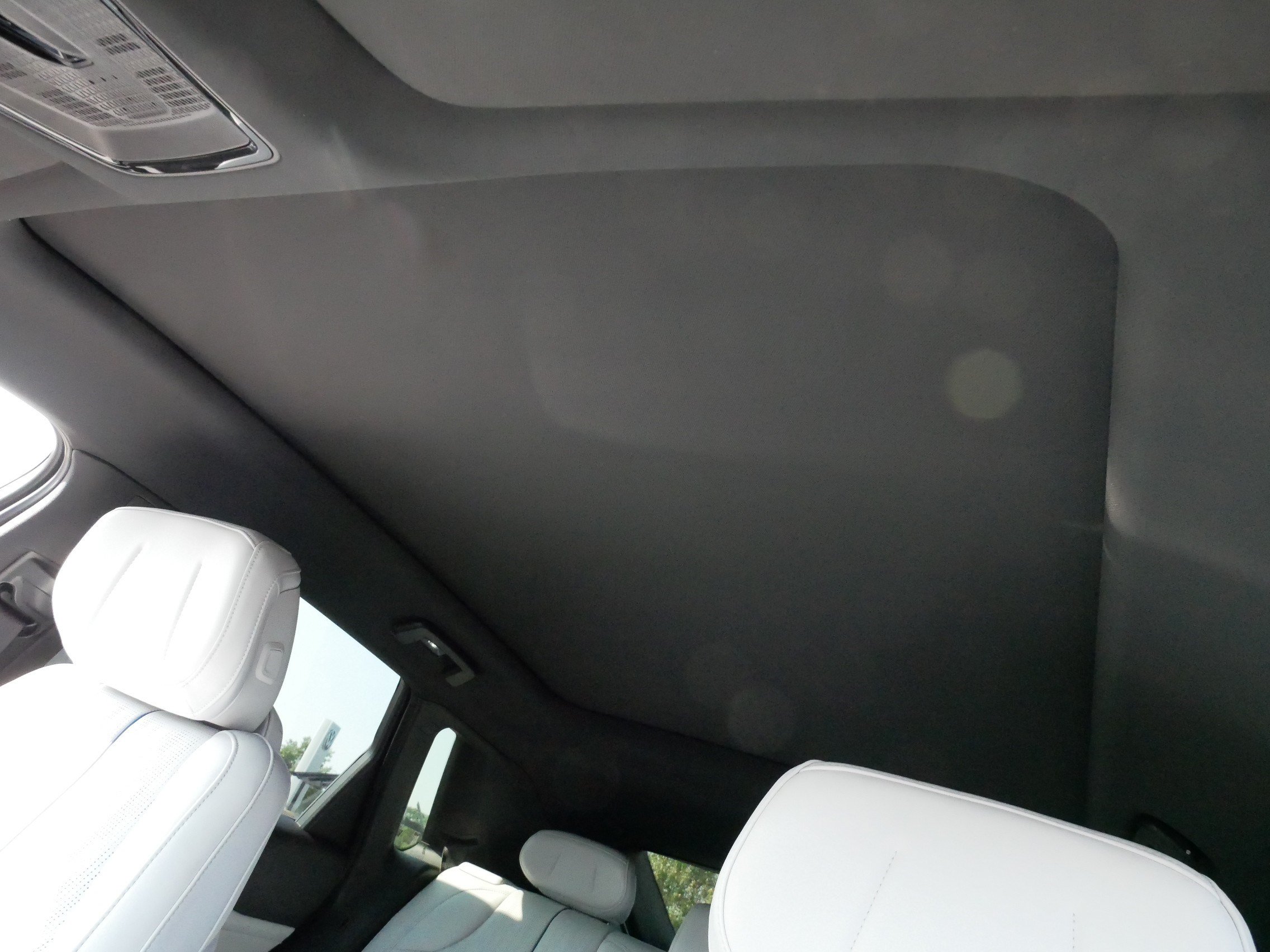 Used 2024 Cadillac Lyriq Sport RWD image 32