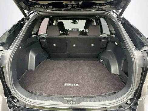 Used 2022 Toyota RAV4 SE w/ Convenience Package AWD/4WD image 26