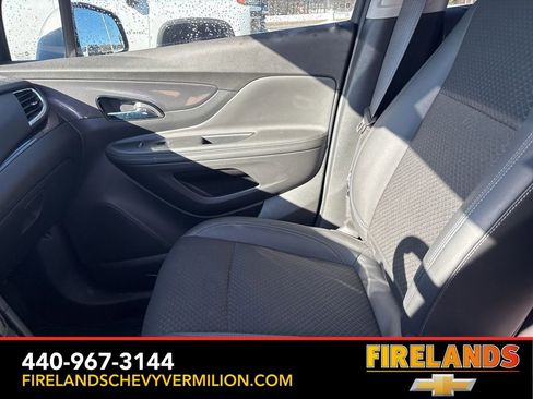 Used 2022 Buick Encore Preferred w/ Safety Package image 13