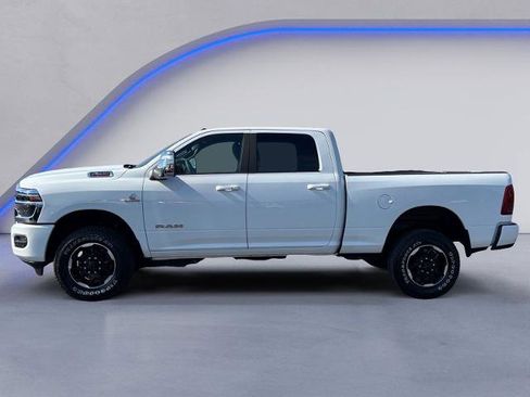 Used 2026 RAM 2500 Laramie AWD/4WD image 13