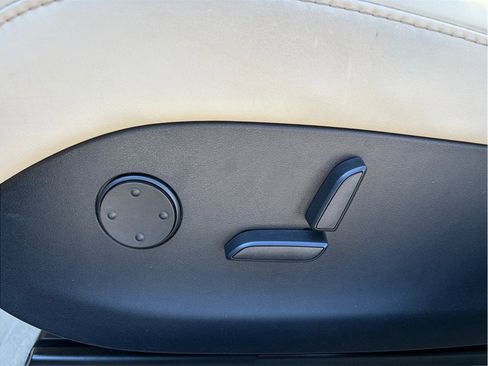 Used 2018 Tesla Model S 75D image 19