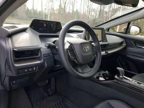 Certified 2025 Toyota Prius Limited image 14