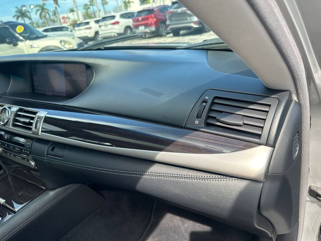 Used 2014 Lexus LS 460 w/ Comfort Package RWD image 30