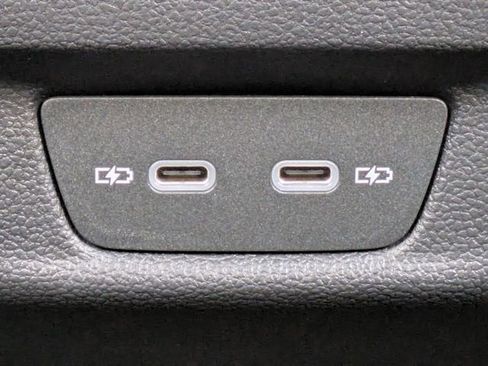 New 2026 Volkswagen Tiguan SE R-Line image 15