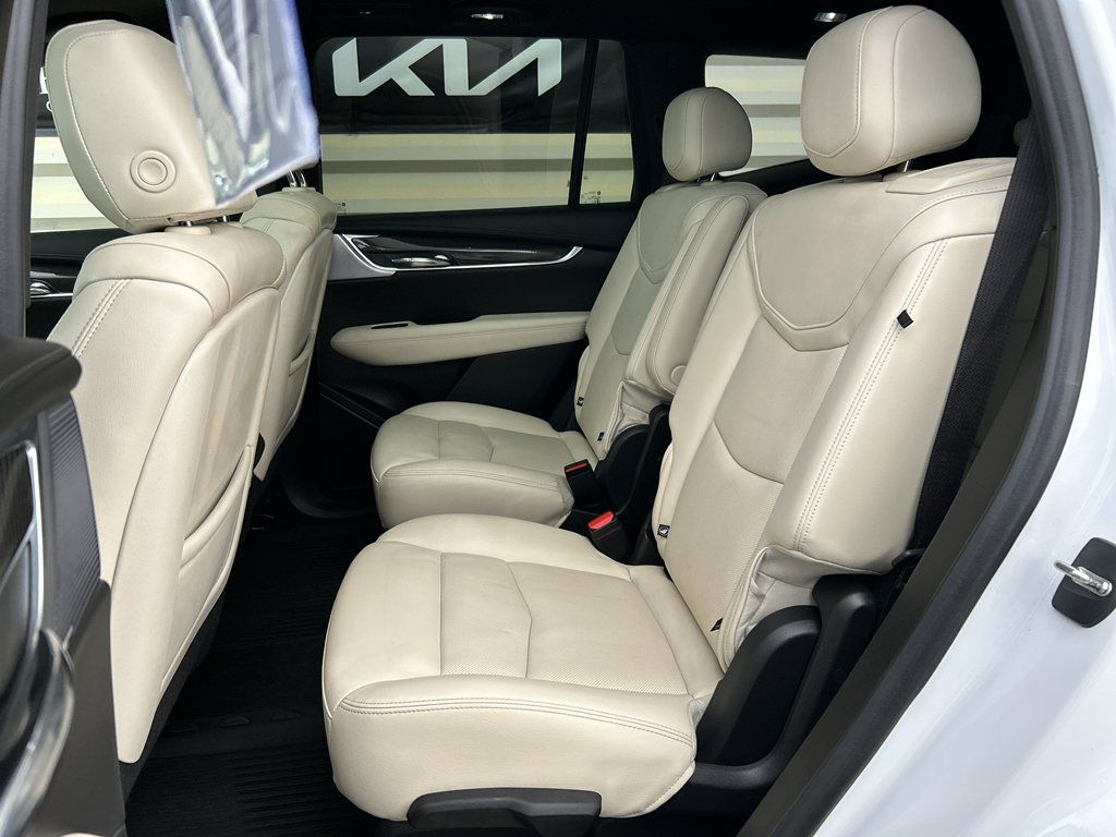Used 2023 Cadillac XT6 Sport AWD/4WD image 12