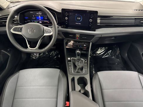 New 2027 Volkswagen Jetta SE FWD image 12