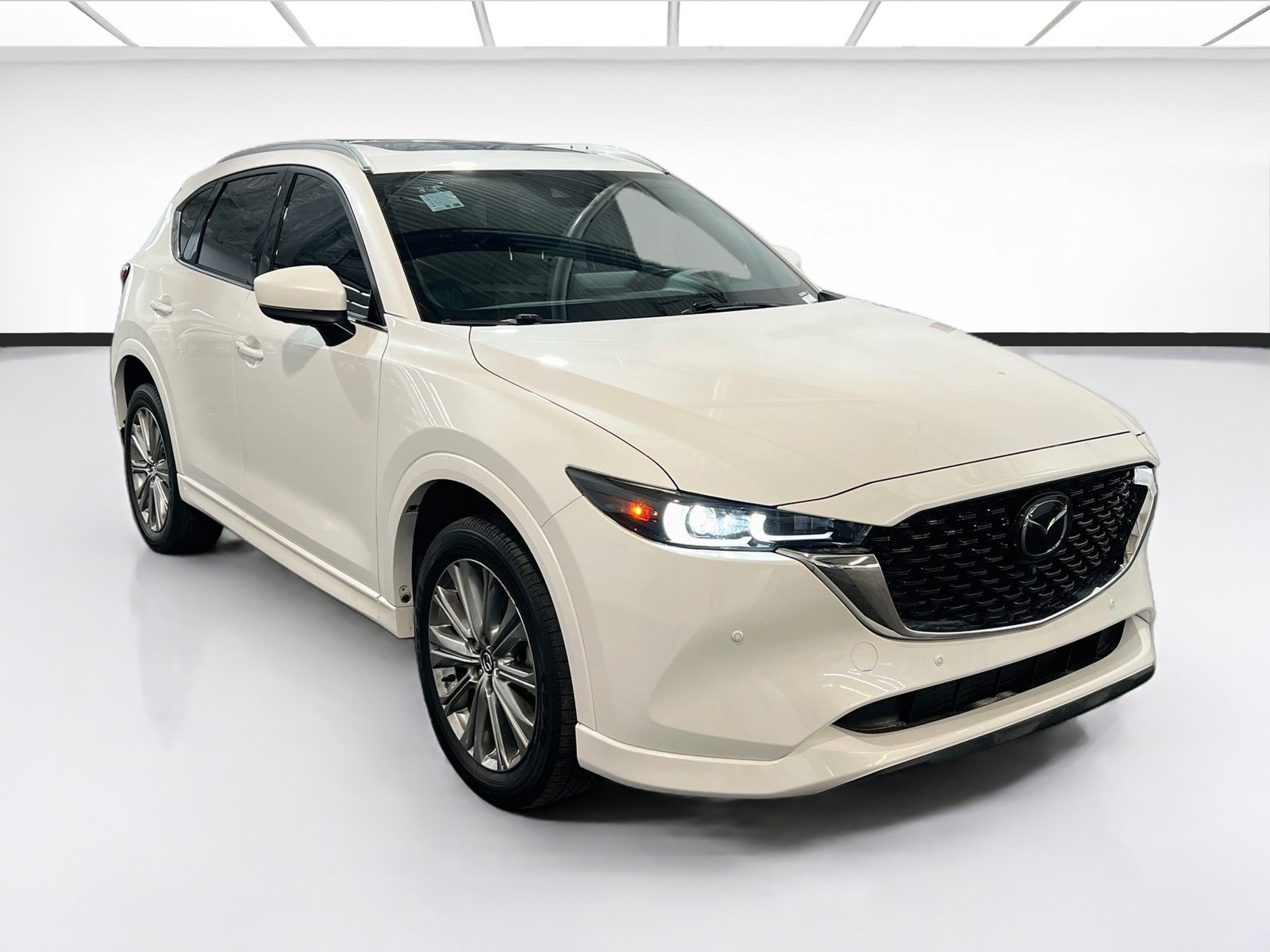 Used 2022 MAZDA CX-5 Signature AWD/4WD image 3