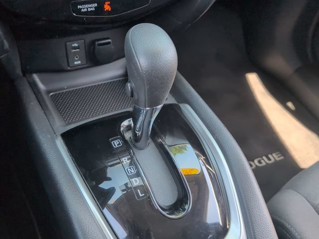 Used 2016 Nissan Rogue S w/ Appearance Package AWD/4WD image 12