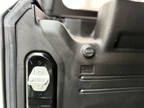 Used 2022 Jeep Wrangler Unlimited Rubicon w/ Steel Bumper Group image 28