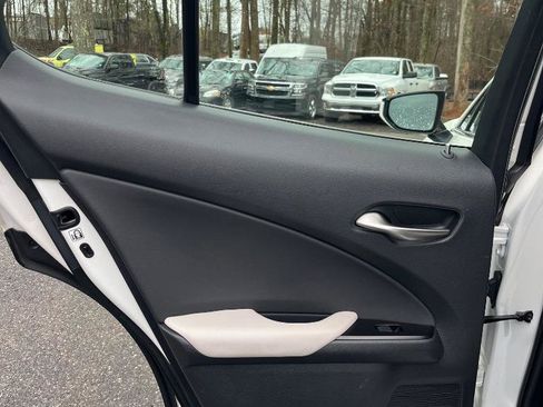 Used 2021 Lexus UX 200 w/ Premium Package image 34