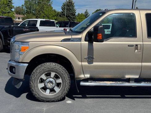 Used 2012 Ford F250 Lariat w/ Lariat Interior Pkg AWD/4WD image 4