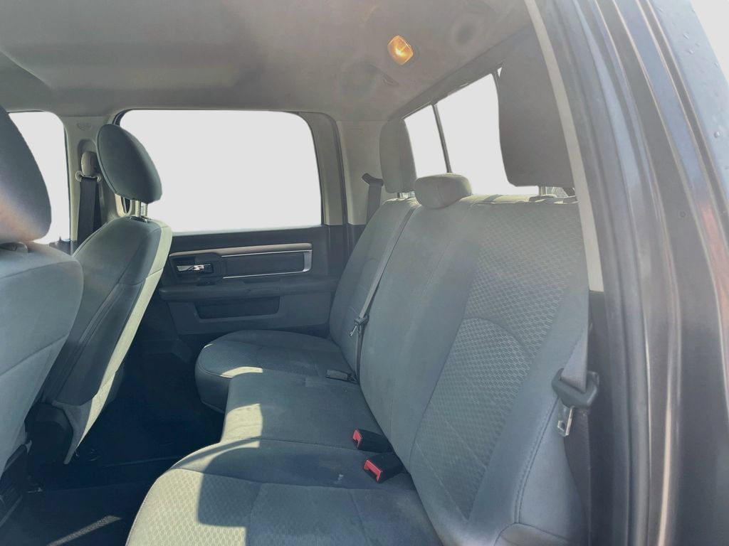 Used 2020 RAM 1500 Classic SLT AWD/4WD image 22