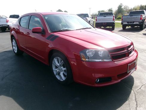 Used 2014 Dodge Avenger R/T image 4