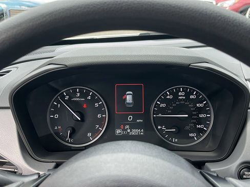 Certified 2025 Subaru Crosstrek 2.0i Premium AWD/4WD image 15