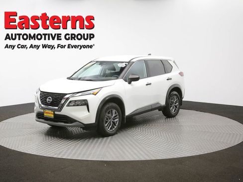 Used 2022 Nissan Rogue S image 55