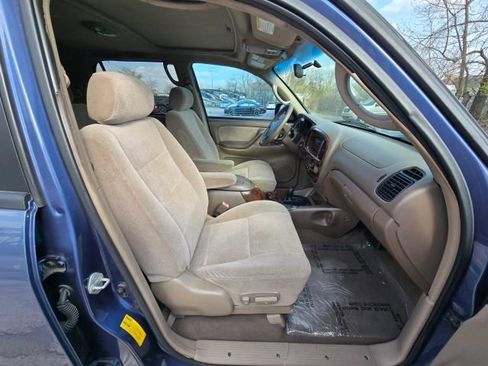 Used 2003 Toyota Sequoia SR5 image 16