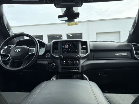 Used 2022 RAM 1500 Big Horn AWD/4WD image 18