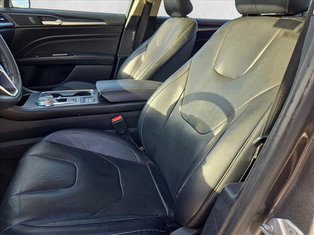 Used 2019 Ford Fusion Titanium FWD image 13