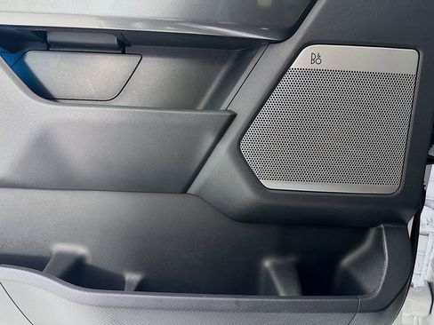 Used 2023 Ford F150 Lariat w/ Equipment Group 502A High image 19