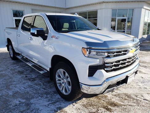 Used 2025 Chevrolet Silverado 1500 LTZ image 7