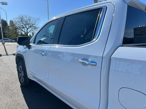 New 2026 GMC Sierra 1500 SLT w/ SLT Convenience Package AWD/4WD image 10