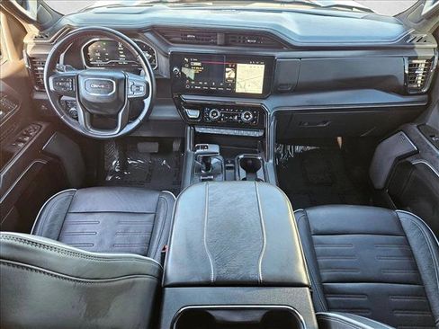 Used 2024 GMC Sierra 1500 AT4X image 16