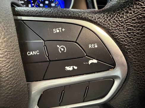 Used 2021 Chrysler Voyager Lxi image 47