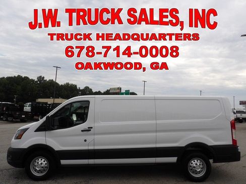 Used 2023 Ford Transit 350 Low Roof AWD image 2