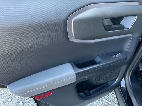 Used 2025 Ford Bronco Sport Badlands image 39