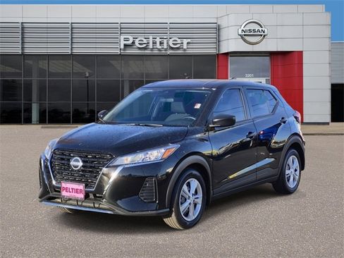 Certified 2024 Nissan Kicks S image 3