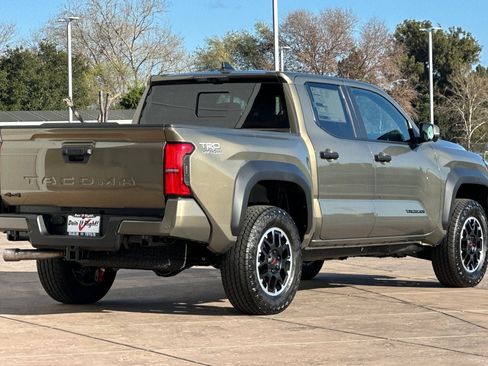 New 2026 Toyota Tacoma TRD Off-Road image 4