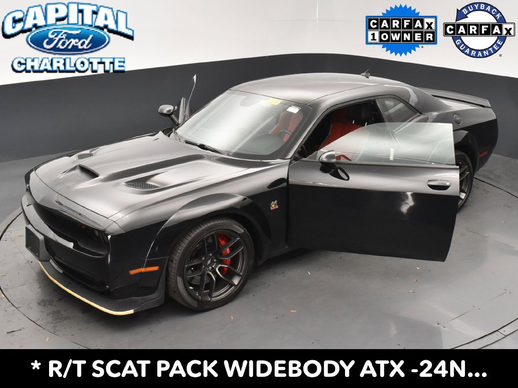 Used 2022 Dodge Challenger R/T Scat Pack RWD image 34