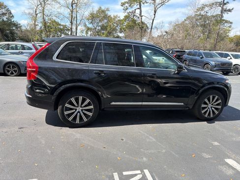 Certified 2025 Volvo XC90 B5 Core image 18
