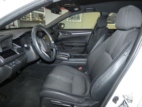 Used 2021 Honda Civic Sport image 9