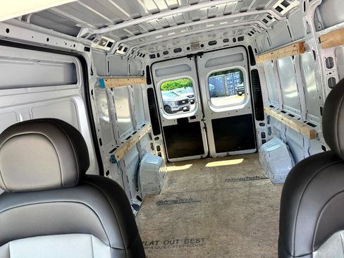 Used 2021 RAM ProMaster 2500 image 24