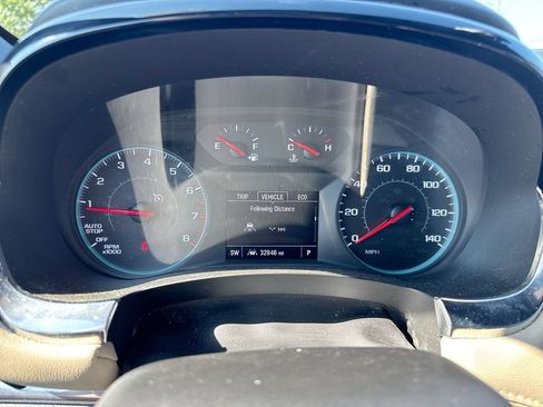 Used 2023 Chevrolet Traverse LS w/ Midnight/Sport Edition FWD image 12