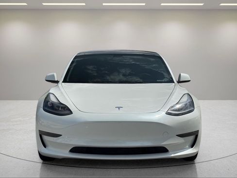 Used 2022 Tesla Model 3 Long Range AWD/4WD image 8