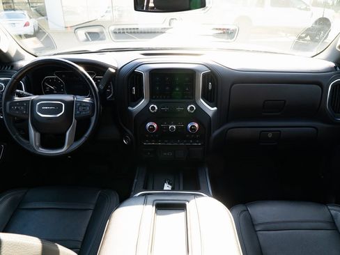 Used 2022 GMC Sierra 1500 Denali w/ Denali Premium Package image 8
