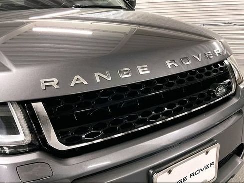 Used 2017 Land Rover Range Rover Evoque SE Premium AWD/4WD image 31