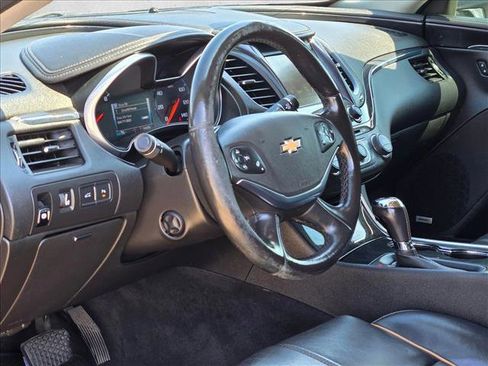 Used 2019 Chevrolet Impala Premier w/ Premier Convenience Package FWD image 9