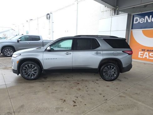 Certified 2023 Chevrolet Traverse RS w/ LPO, Floor Liner Package image 2