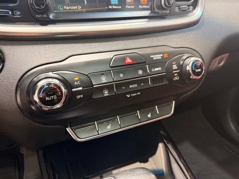 Used 2017 Kia Sorento SX AWD/4WD image 24